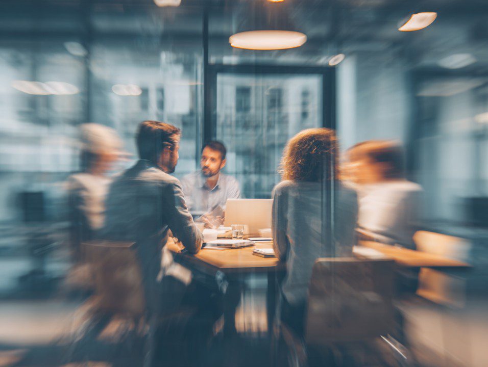 Commercial momentum in a fast-paced leadership session